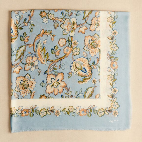 Sezane Accessories - Sézane NWT Pio Scarf in Rama